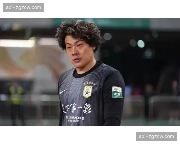 王大雷转会传闻引爆市场，刘骐玮临危受命守泰山球门